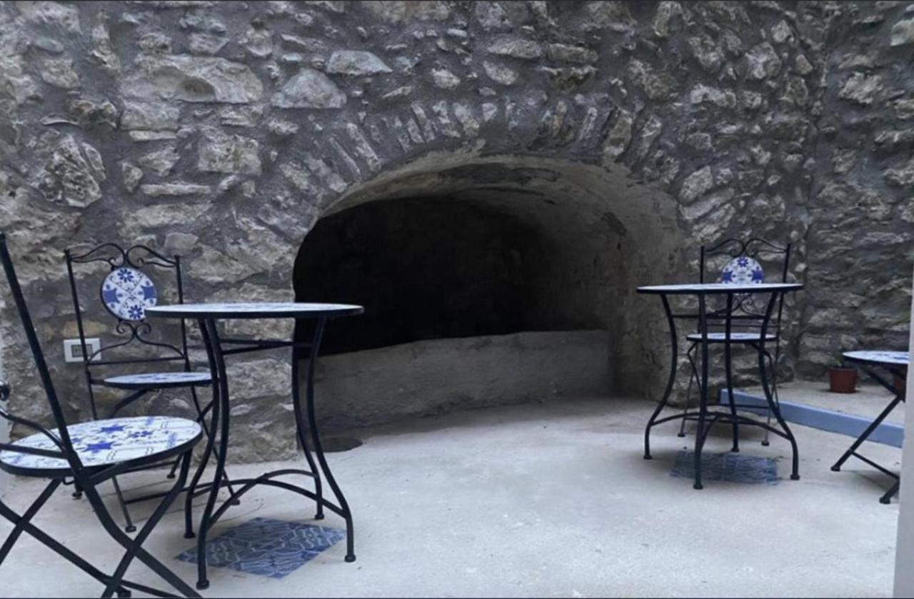 泰尔米尼伊梅雷塞Patio1861公寓 外观 照片