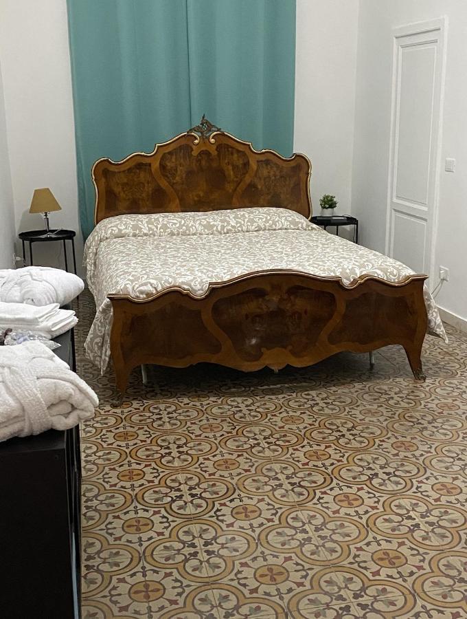 泰尔米尼伊梅雷塞Patio1861公寓 外观 照片